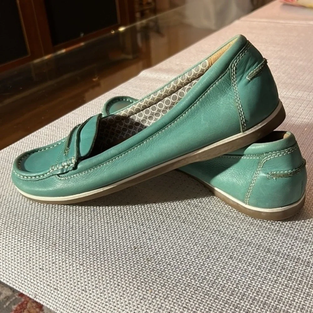 Naturalizer ,size  10M, TIFFANY GREEN 🥰Hamilton boat loafer, slip on